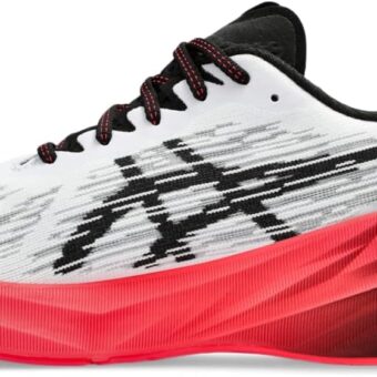 ASICS Men's NOVABLAST 3 Running Shoes