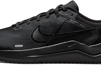 NIKE Men's Sneaker