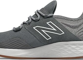 New Balance Men's Fresh Foam Roav V1 Classic Sneaker